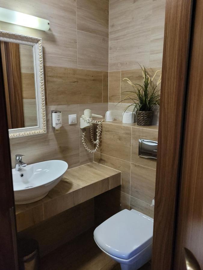 Virgo B&B Biznes 루미아 외부 사진